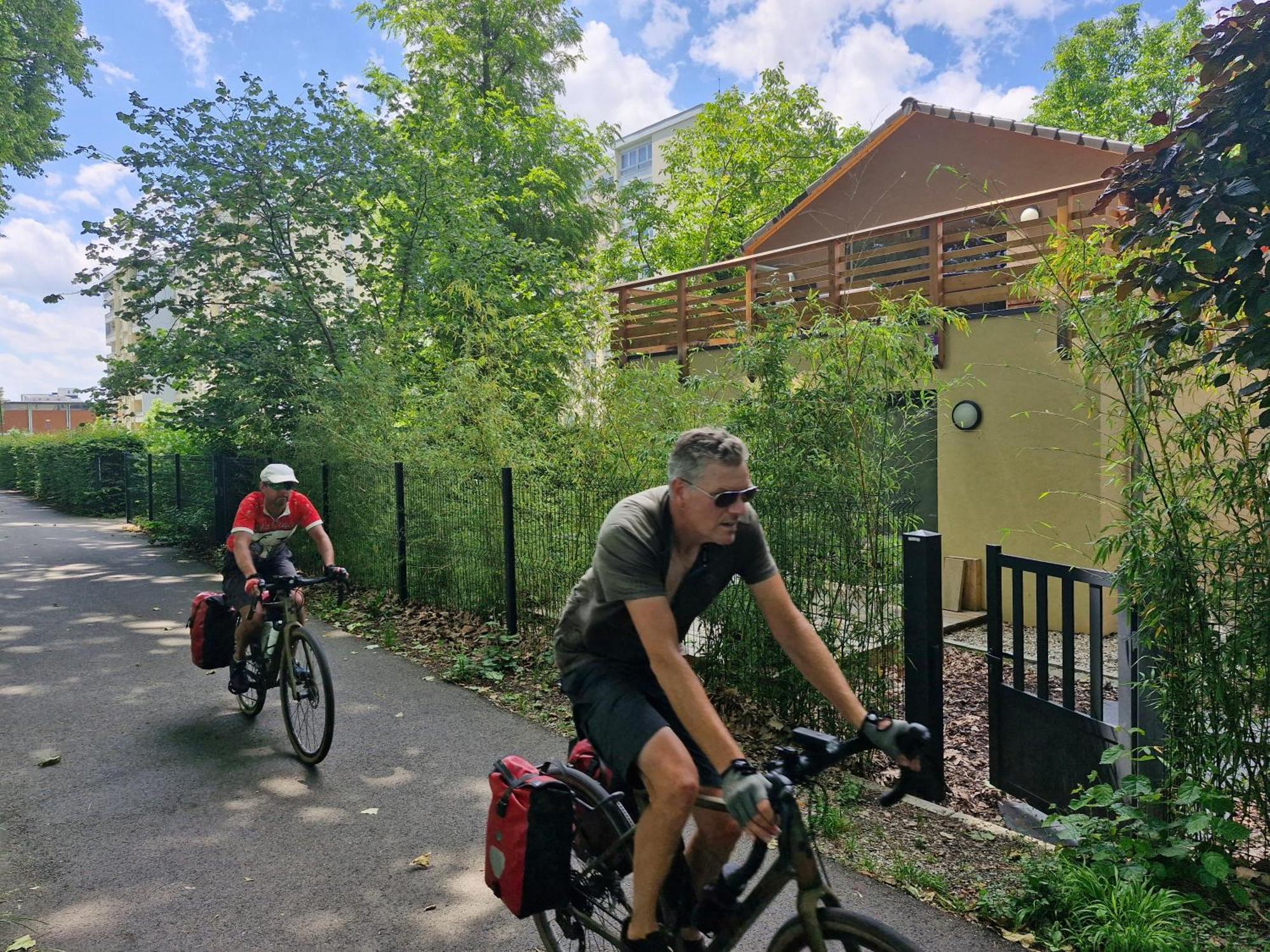 Gite-Appart Com' "Des Cimes Et Jardin" Illkirch-Graffenstaden Exteriér fotografie